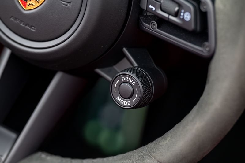 Porsche 992 Turbo Cabriolet PDK