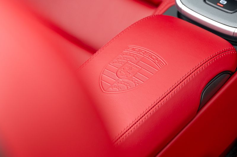 Porsche 992 Turbo Cabriolet PDK