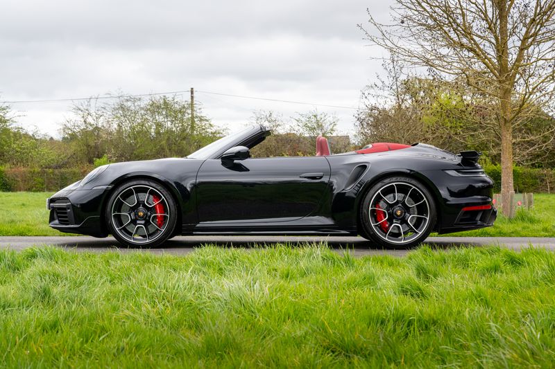Porsche 992 Turbo Cabriolet PDK