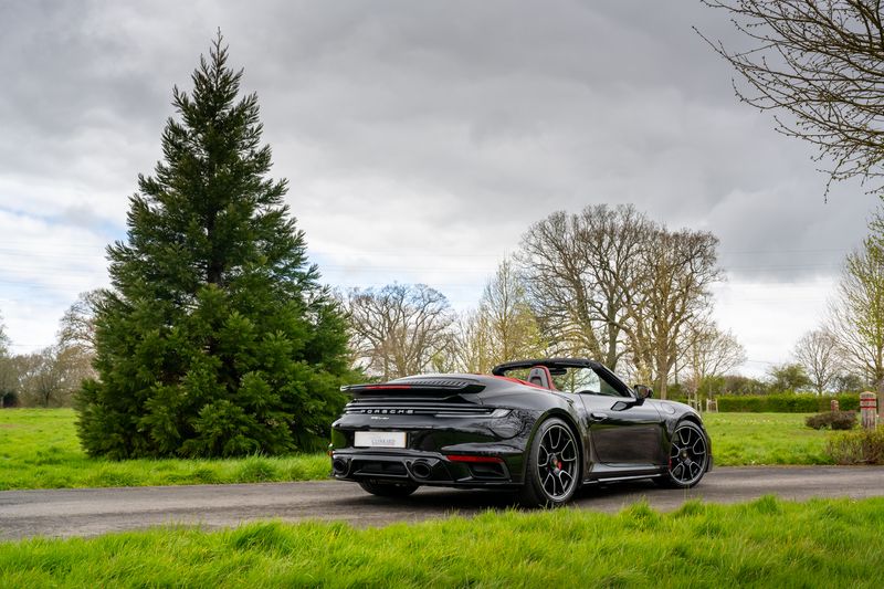 Porsche 992 Turbo Cabriolet PDK
