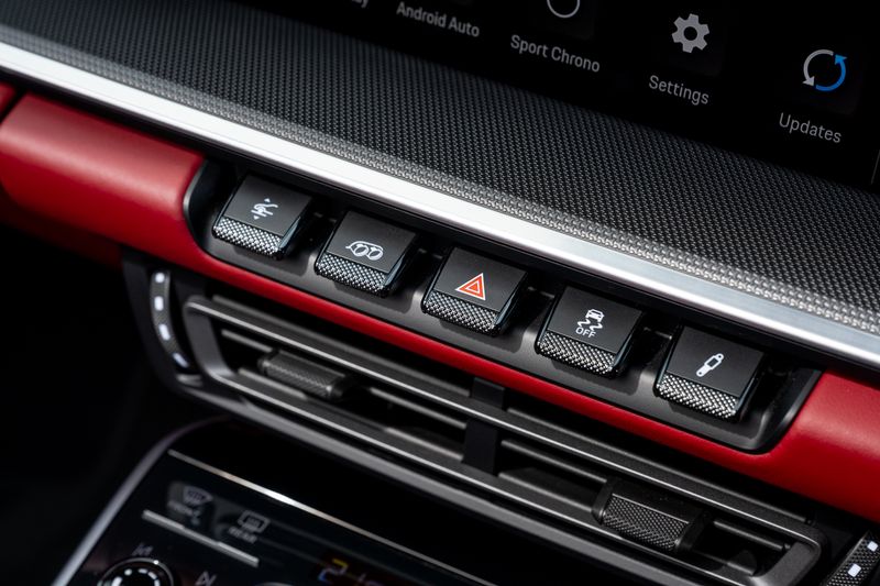 Porsche 992 Turbo Cabriolet PDK