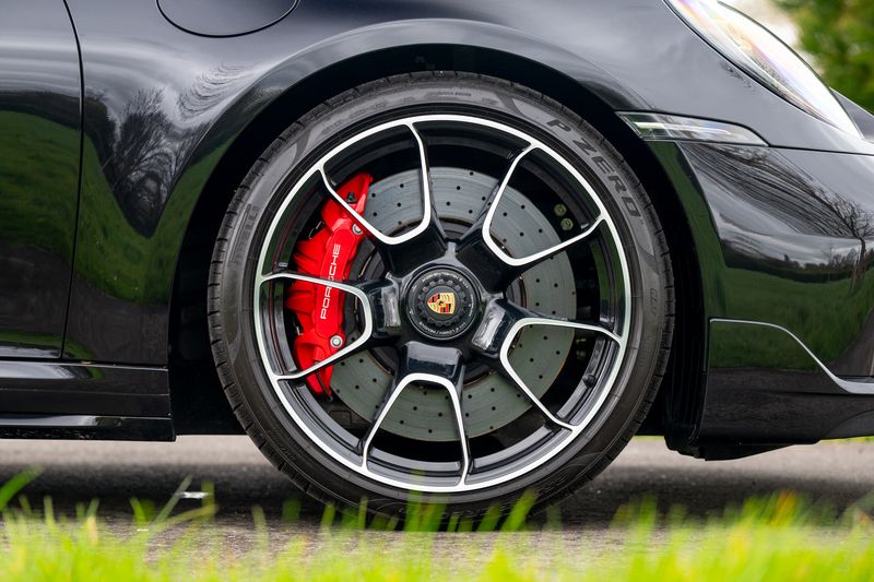 Porsche 992 Turbo Cabriolet PDK