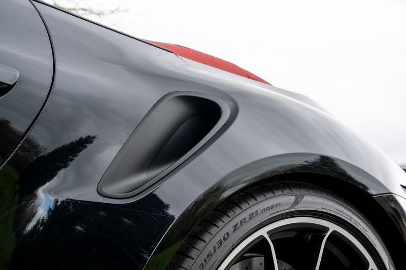 Porsche 992 Turbo Cabriolet PDK