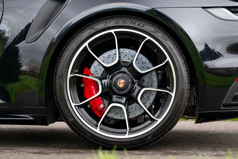 Porsche 992 Turbo Cabriolet PDK