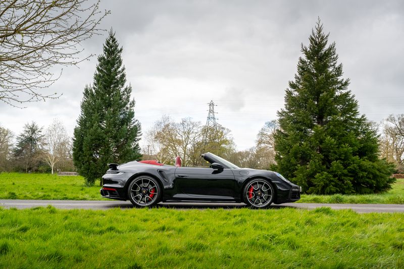 Porsche 992 Turbo Cabriolet PDK