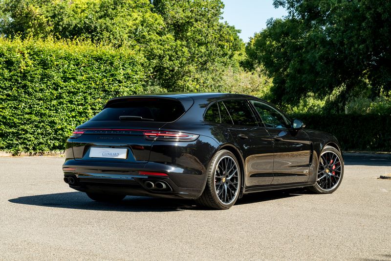 Porsche Panamera 4.0T V8 GTS Sport Turismo PDK