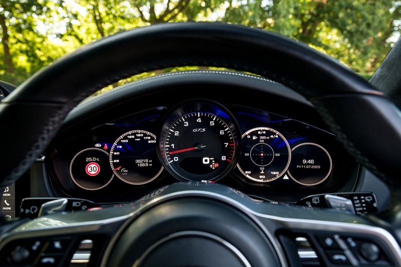 Porsche Panamera 4.0T V8 GTS Sport Turismo PDK