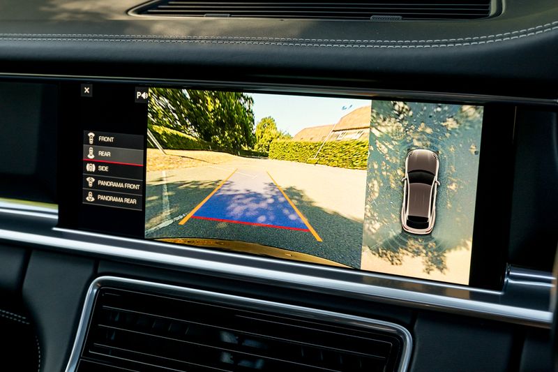 Porsche Panamera 4.0T V8 GTS Sport Turismo PDK