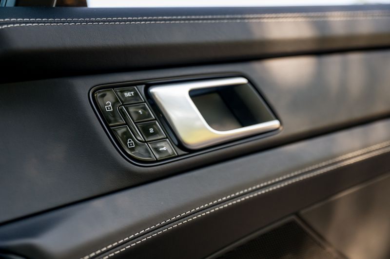 Porsche Panamera 4.0T V8 GTS Sport Turismo PDK