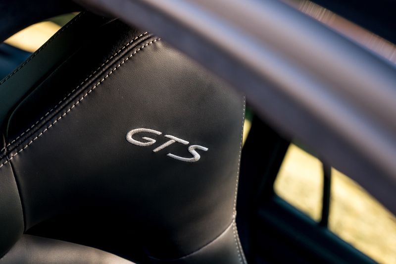 Porsche Panamera 4.0T V8 GTS Sport Turismo PDK