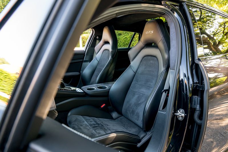 Porsche Panamera 4.0T V8 GTS Sport Turismo PDK