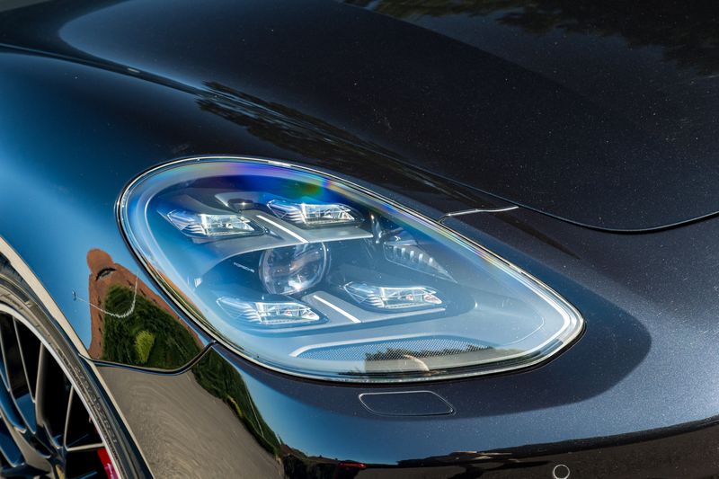 Porsche Panamera 4.0T V8 GTS Sport Turismo PDK