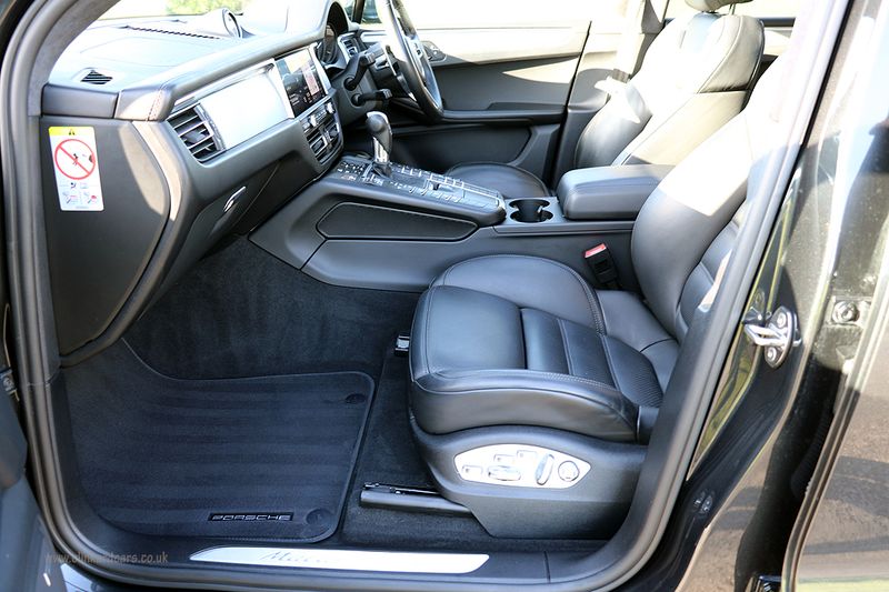 Porsche Macan Turbo PDK