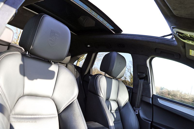 Porsche Macan Turbo PDK