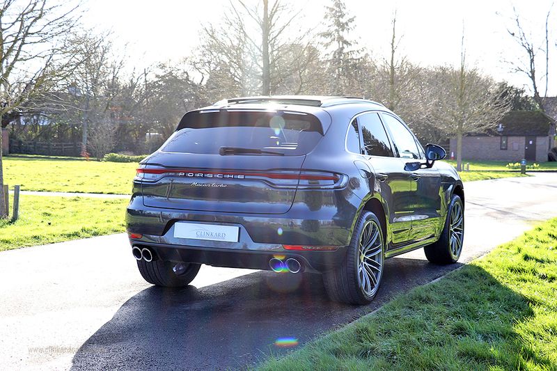 Porsche Macan Turbo PDK