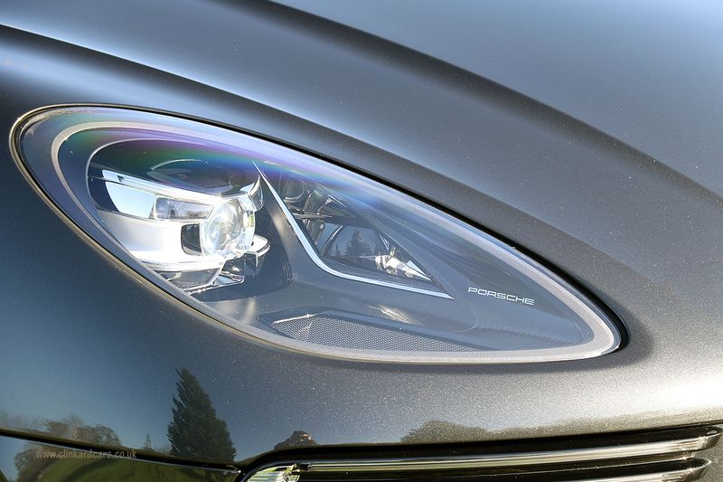 Porsche Macan Turbo PDK