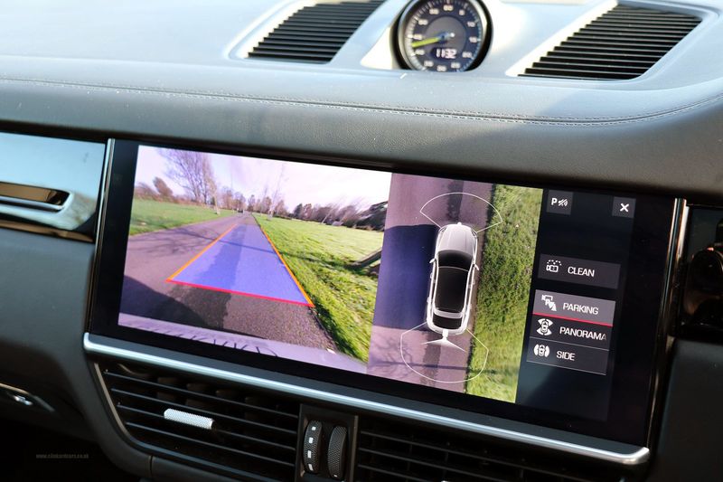 Porsche Cayenne Coupe V6 E-Hybrid Automatic