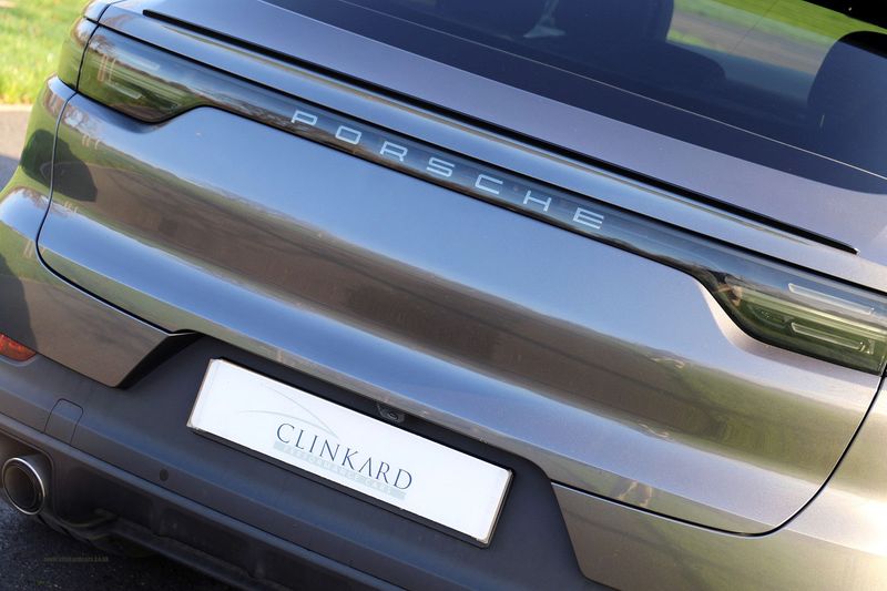 Porsche Cayenne Coupe V6 E-Hybrid Automatic