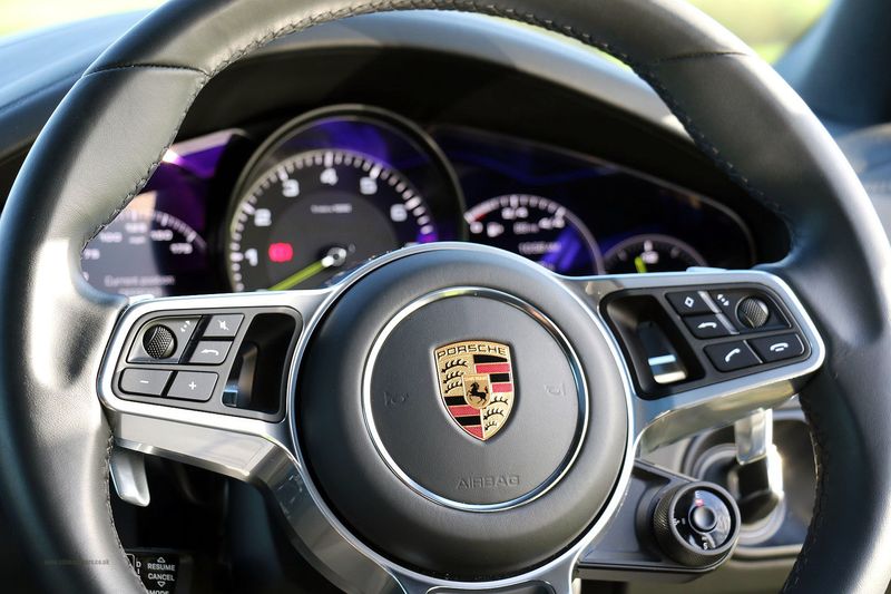 Porsche Cayenne Coupe V6 E-Hybrid Automatic