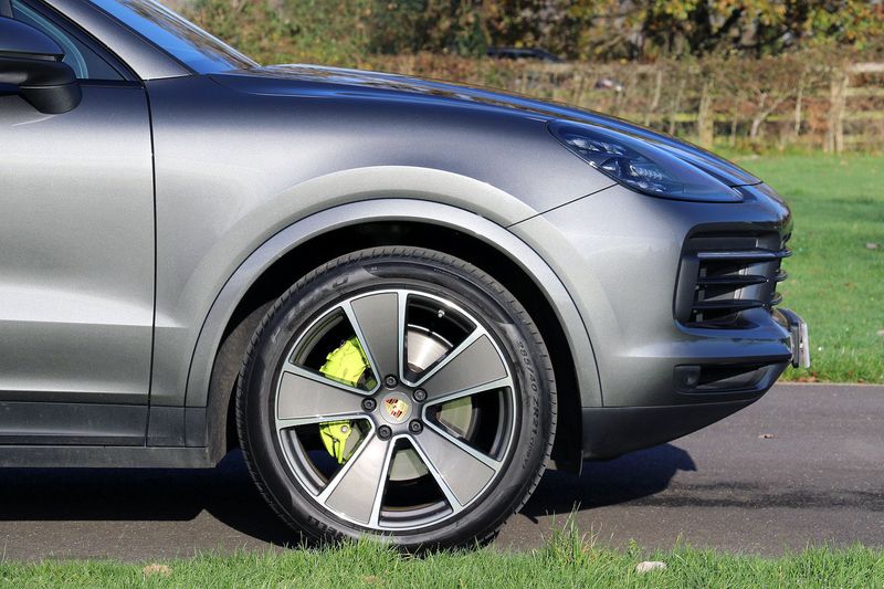 Porsche Cayenne Coupe V6 E-Hybrid Automatic