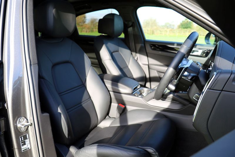 Porsche Cayenne Coupe V6 E-Hybrid Automatic