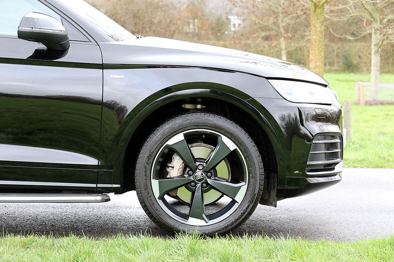 Audi Q5 2.0 TFSi Black Edition S Tronic Quattro