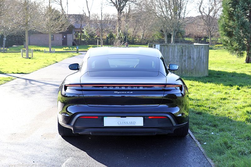 Porsche Taycan 4S