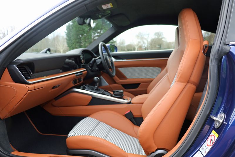 Porsche 992 Sport Classic