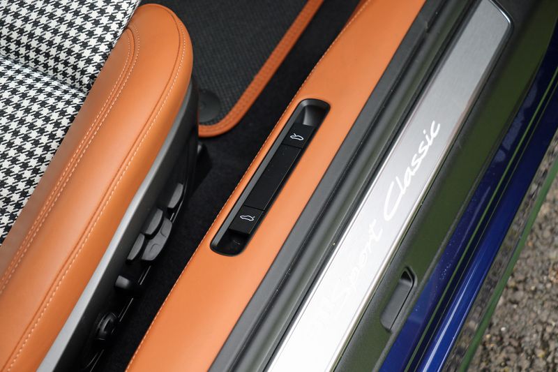 Porsche 992 Sport Classic