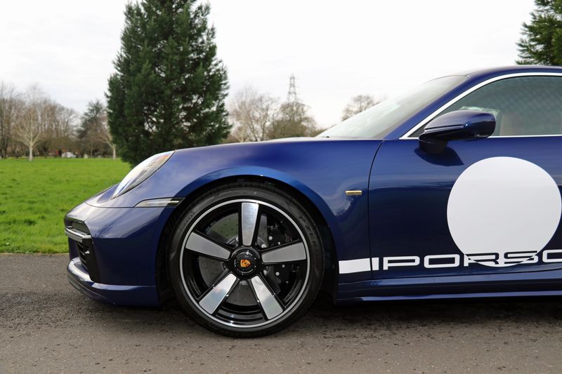 Porsche 992 Sport Classic