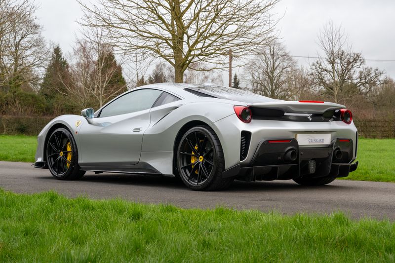 Ferrari 488 Pista