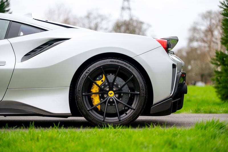 Ferrari 488 Pista