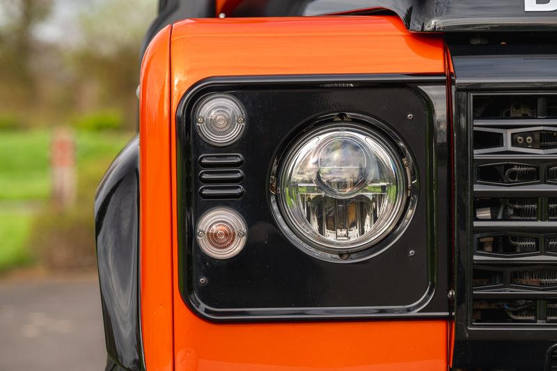 Land Rover 90 2.2 TDCI Adventure