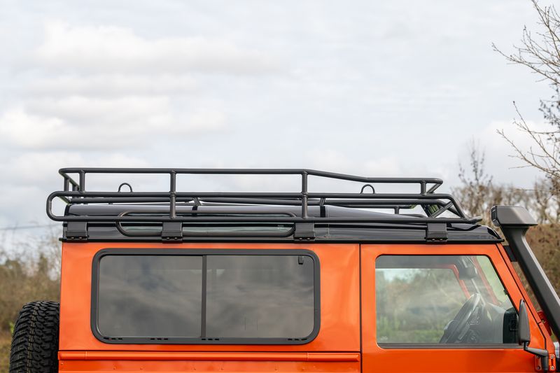 Land Rover 90 2.2 TDCI Adventure