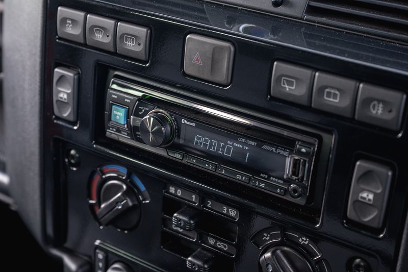 Land Rover 90 2.2 TDCI Adventure