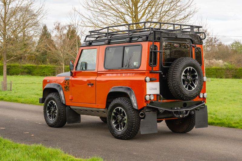 Land Rover 90 2.2 TDCI Adventure