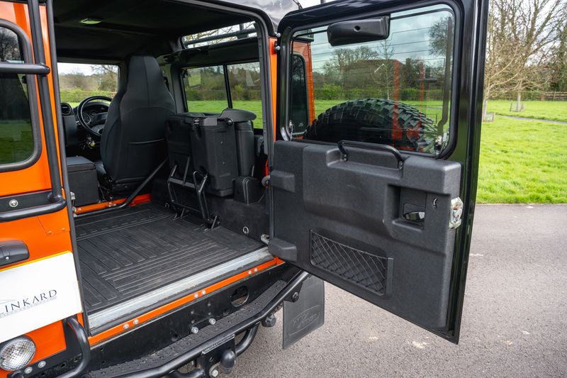 Land Rover 90 2.2 TDCI Adventure