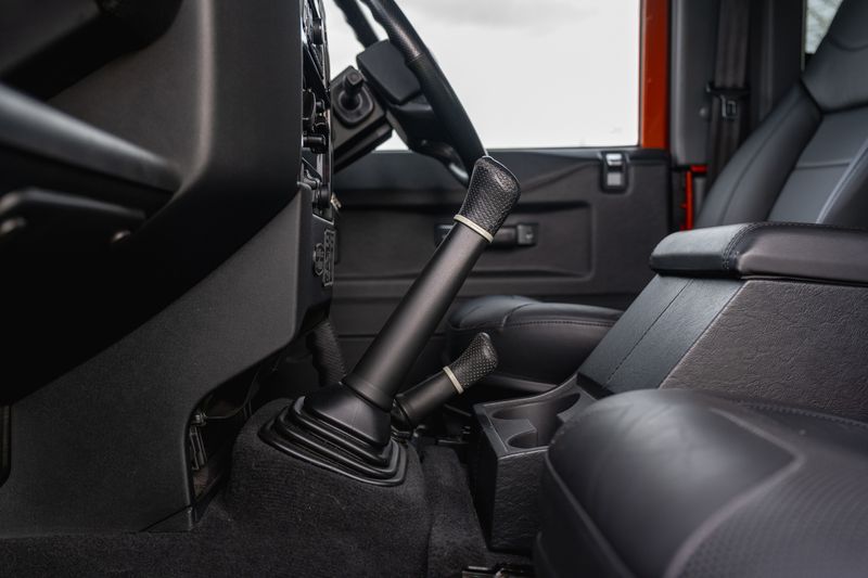 Land Rover 90 2.2 TDCI Adventure