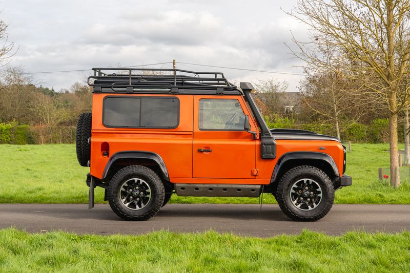 Land Rover 90 2.2 TDCI Adventure