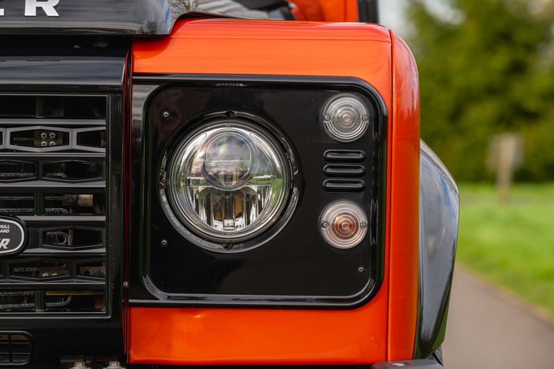 Land Rover 90 2.2 TDCI Adventure