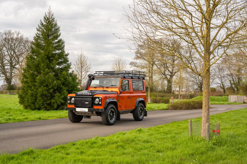 Land Rover 90 2.2 TDCI Adventure