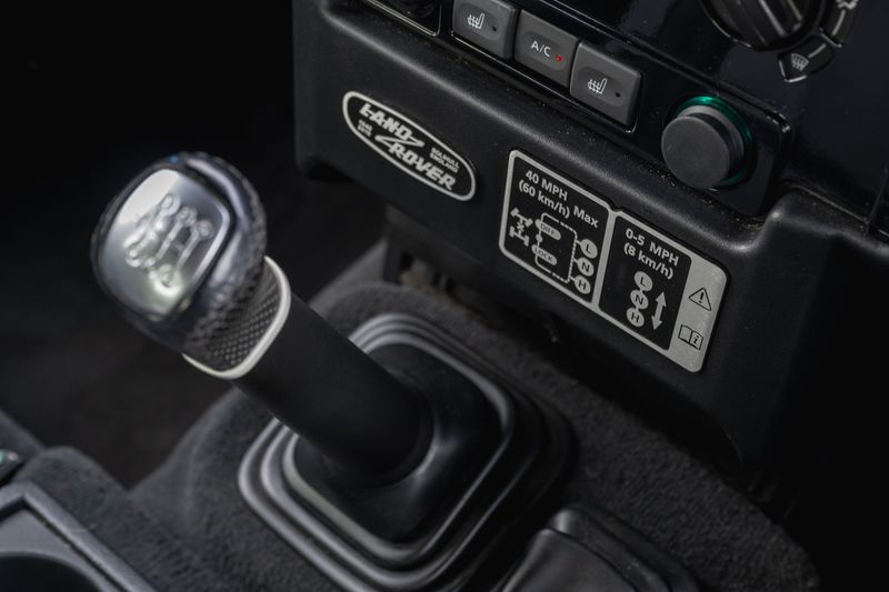 Land Rover 90 2.2 TDCI Adventure