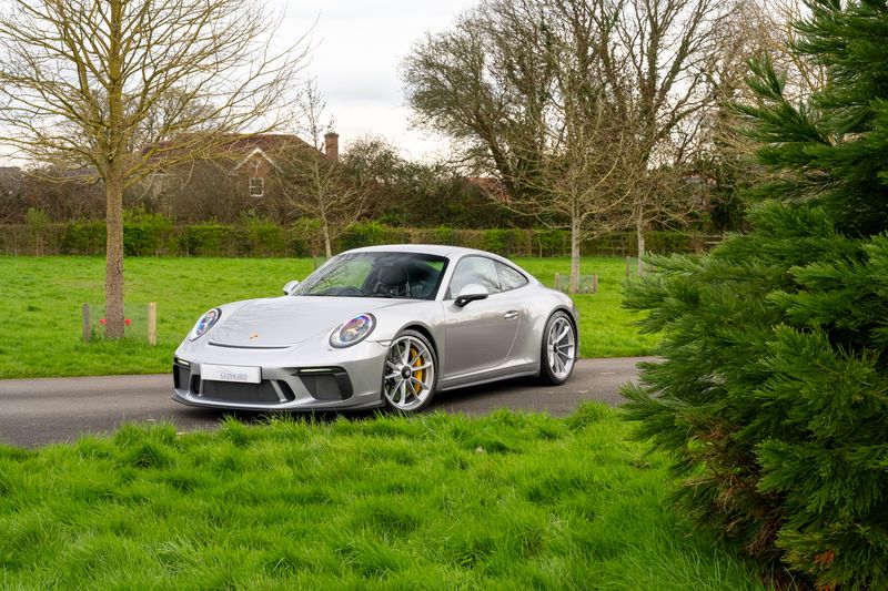 Porsche 911 (991) GT3 Touring