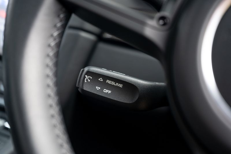 Porsche 911 (991) GT3 Touring