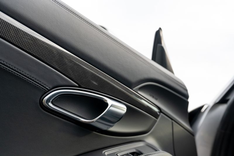 Porsche 911 (991) GT3 Touring