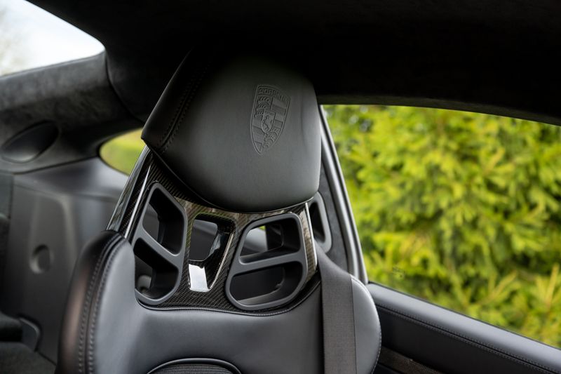 Porsche 911 (991) GT3 Touring