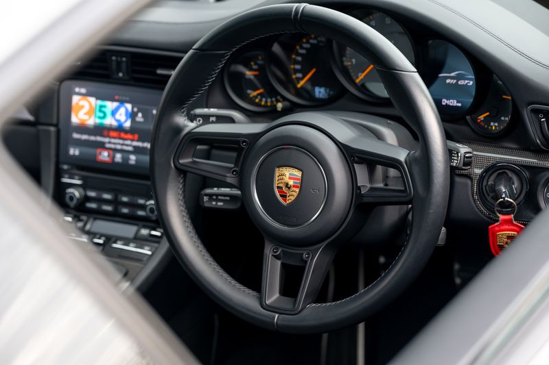 Porsche 911 (991) GT3 Touring