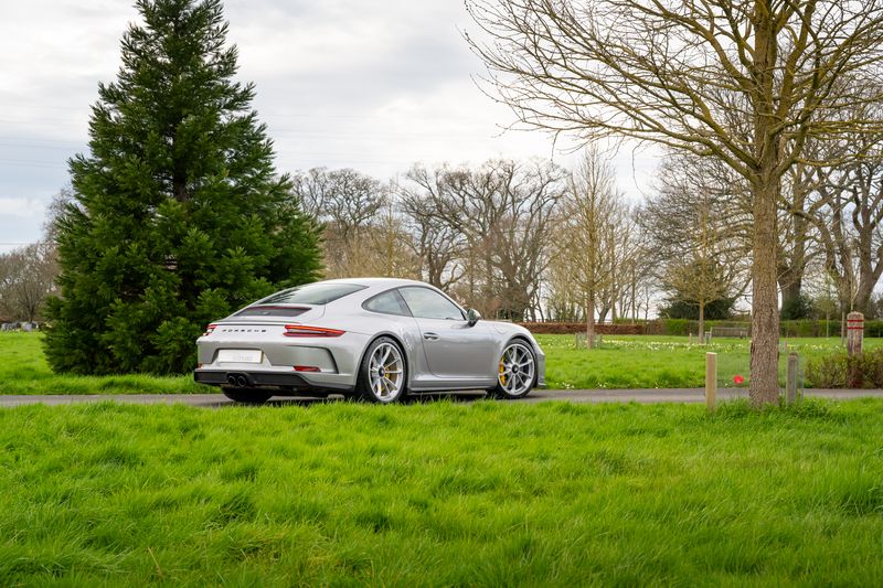 Porsche 911 (991) GT3 Touring