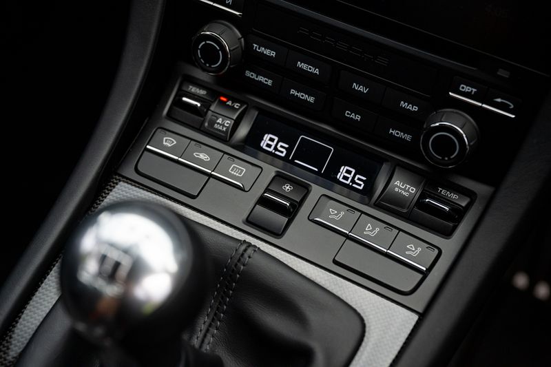 Porsche 911 (991) GT3 Touring