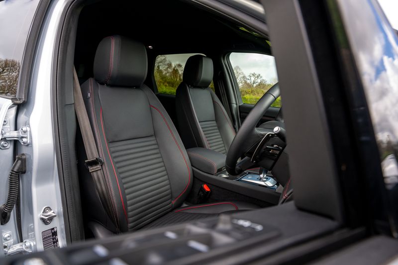 Landrover Discovery Sport 2.0 D200 R-Dynamic SE Auto 4WD